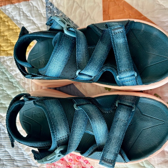 Hoka one one Blue Infini Hike TC Sandals size 7.5-8/38.5 lightweight comfort - Picture 3 of 10